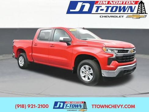 Used 2025 Chevrolet Silverado 1500 LT AWD/4WD image 1