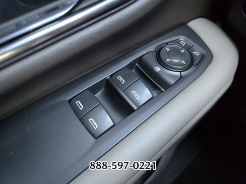 Used 2023 Chevrolet Tahoe LS image 33