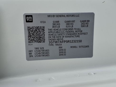 Used 2024 GMC Savana 2500 w/ Driver Convenience Package image 20