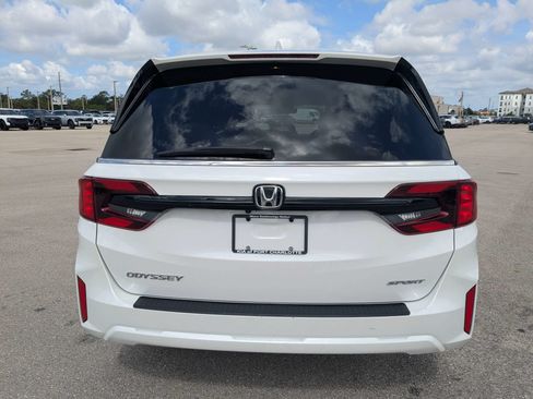 Used 2025 Honda Odyssey Sport-L image 6