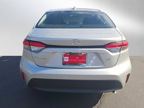 Certified 2025 Toyota Corolla LE image 4