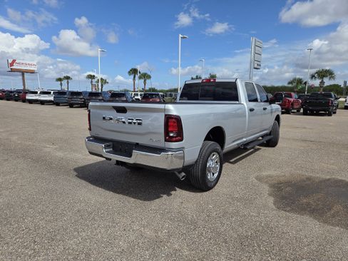 New 2026 RAM 2500 Tradesman AWD/4WD image 7