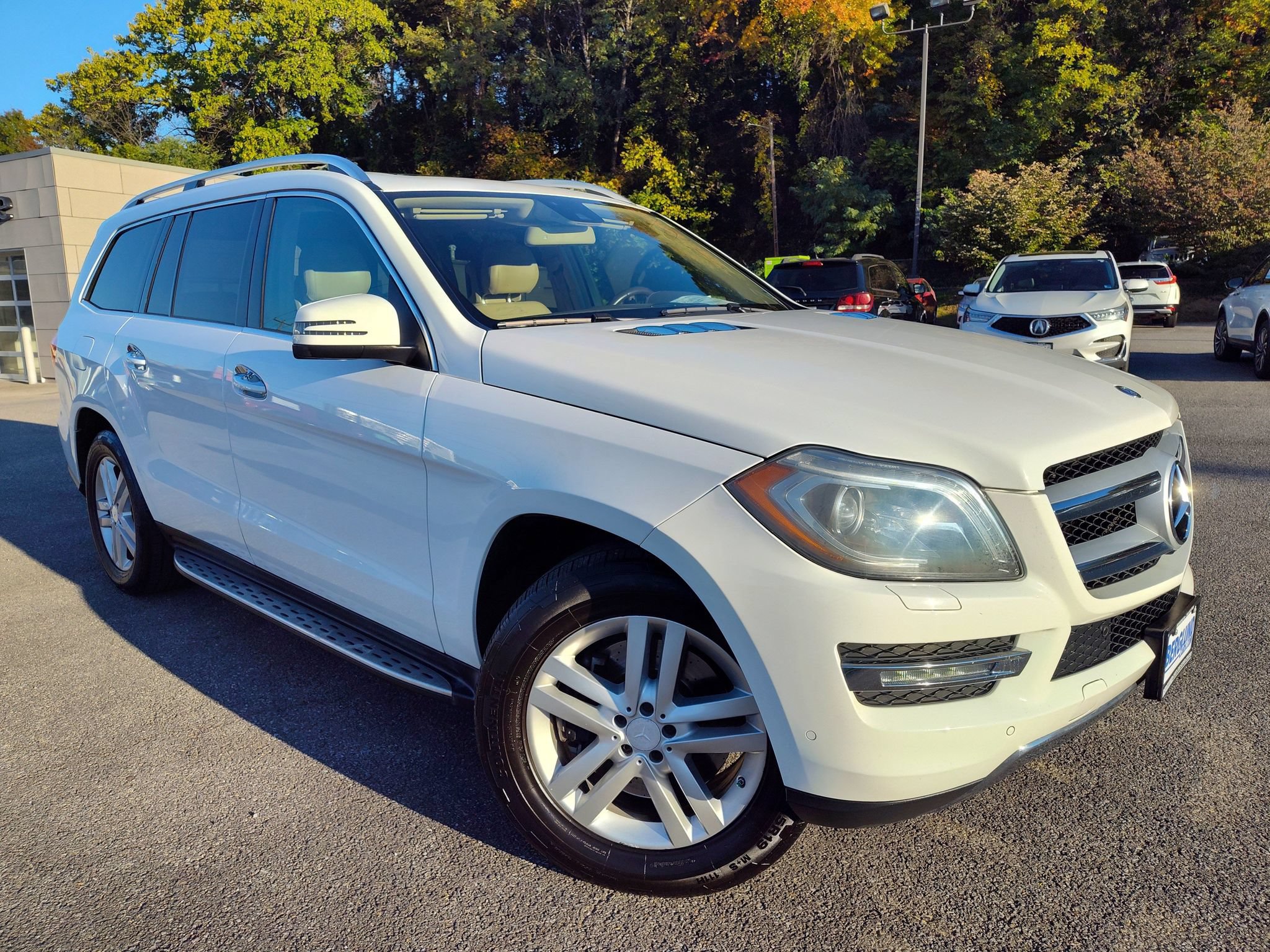 Used 2014 Mercedes-Benz GL 450 4MATIC image 2