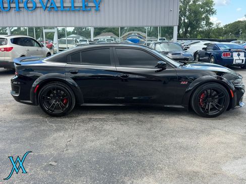 Used 2021 Dodge Charger Scat Pack RWD image 9
