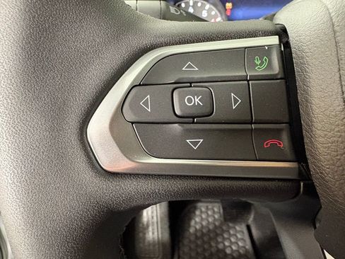 New 2026 Jeep Compass Latitude w/ Sun and Sound Group AWD/4WD image 23