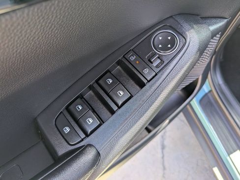 Certified 2026 Kia Seltos EX FWD image 19