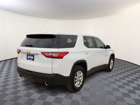 Used 2019 Chevrolet Traverse LS FWD image 4