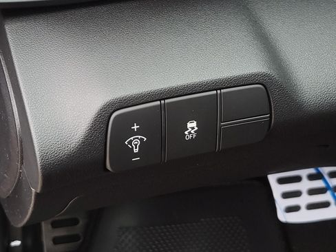 New 2026 Hyundai Elantra Sport FWD image 14