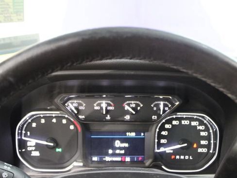 Used 2021 GMC Sierra 1500 SLE w/ X31 Off-Road Package AWD/4WD image 18