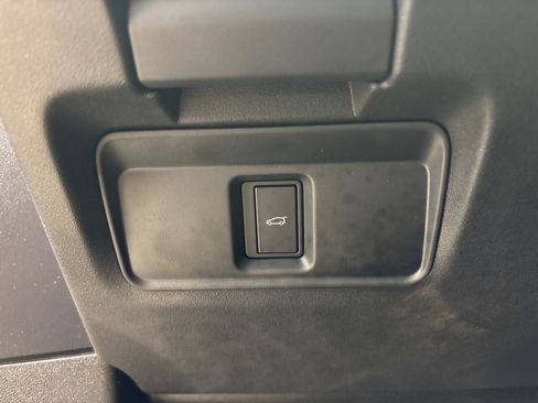 Used 2026 Land Rover Range Rover Evoque S AWD/4WD image 21