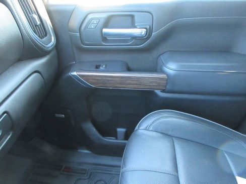 Used 2023 Chevrolet Silverado 2500 High Country w/ Z71 Off-Road Package image 42