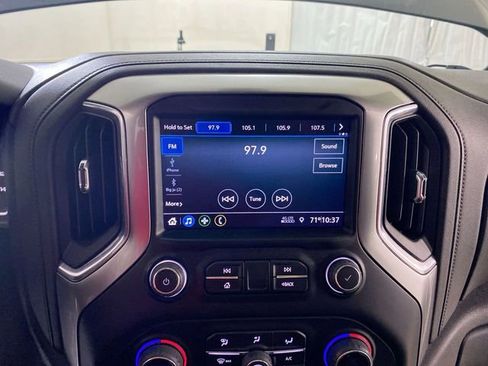 Used 2022 Chevrolet Silverado 1500 LT AWD/4WD image 40