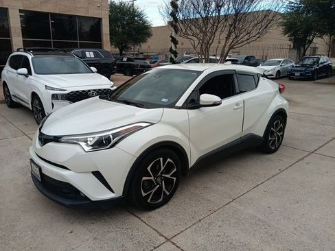 Used 2019 Toyota C-HR Limited image 1