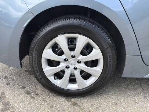 Used 2023 Toyota Corolla LE FWD image 17