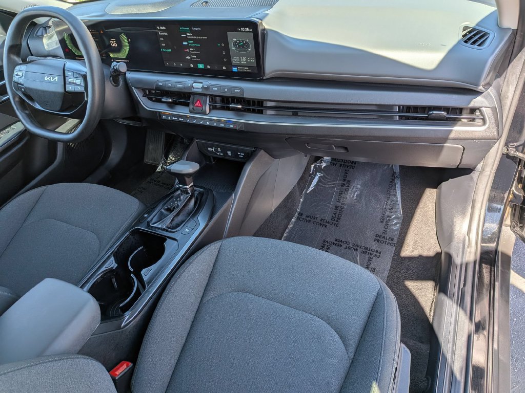 Used 2025 Kia K4 FWD image 31