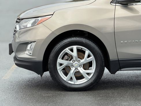 Used 2018 Chevrolet Equinox LT image 14