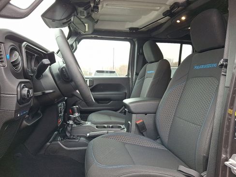 Certified 2025 Jeep Wrangler Unlimited Rubicon 4xe w/ Safety Group image 13