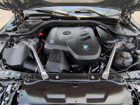Used 2024 BMW 530i xDrive w/ Executive Package AWD/4WD image 15