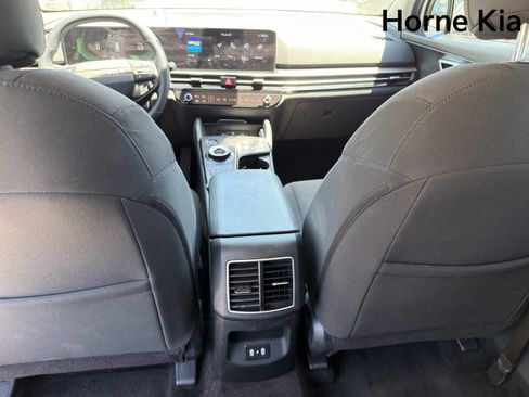 New 2026 Kia Sportage LX FWD image 20