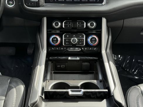 Used 2023 GMC Yukon Denali image 24
