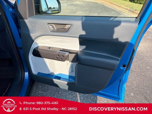 Used 2025 Ford Maverick XLT FWD image 37