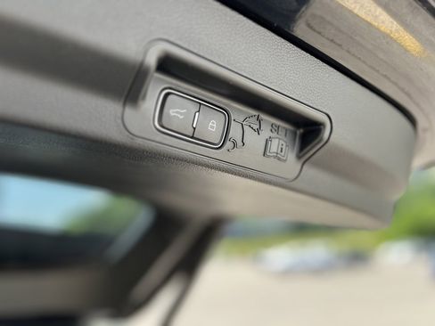 Used 2023 Ford Explorer XLT w/ Equipment Group 202A image 30