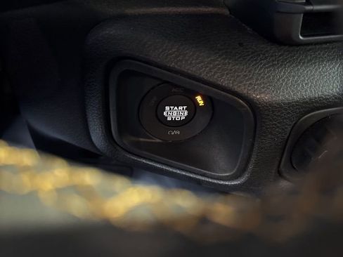 Used 2024 Jeep Wrangler Sport S image 32