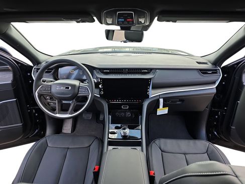 New 2026 Jeep Grand Cherokee Limited image 9