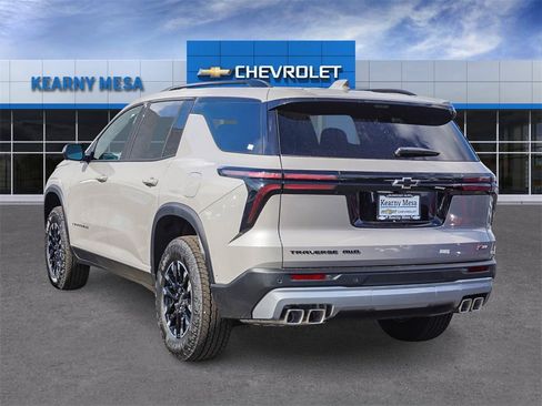 New 2026 Chevrolet Traverse Z71 w/ Enhanced Driving Package image 4