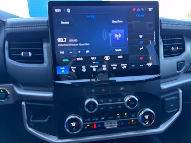 Used 2023 Ford Expedition XLT RWD image 17