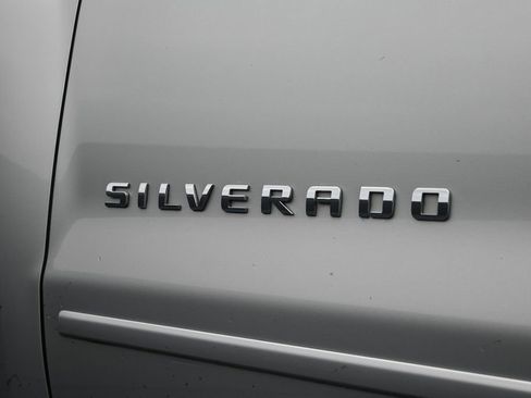 Used 2018 Chevrolet Silverado 1500 LT w/ All Star Edition AWD/4WD image 11