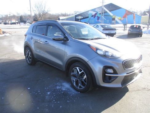 Used 2020 Kia Sportage EX w/ EX Technology Package image 9