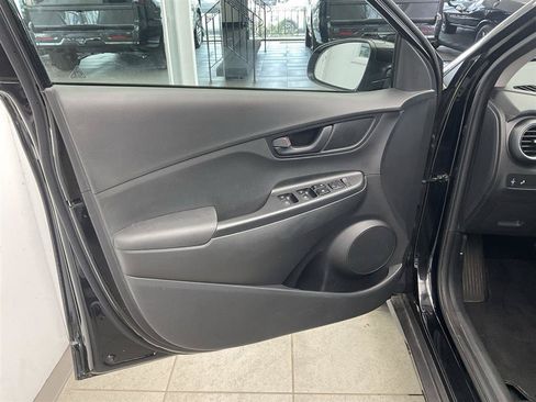 Used 2021 Hyundai Kona SEL AWD/4WD image 9