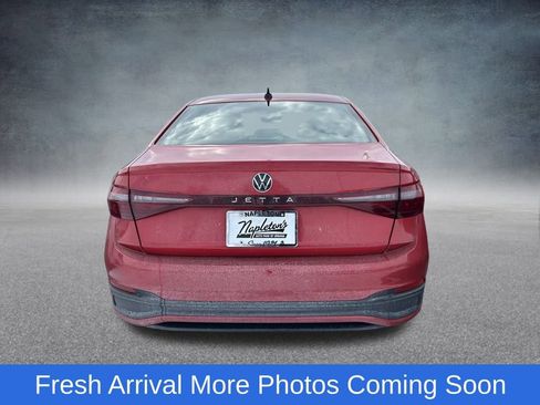 Used 2025 Volkswagen Jetta Sport image 6