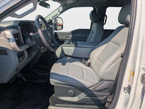 New 2026 Ford F250 XL w/ XL Chrome Package image 13