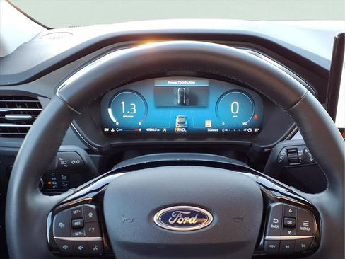 Used 2024 Ford Escape Platinum image 8