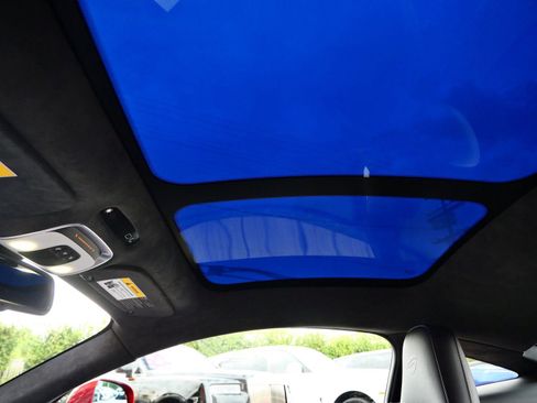 Used 2022 McLaren GT image 18