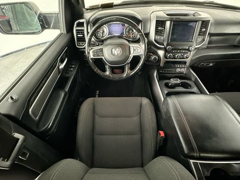 Used 2019 RAM 1500 Big Horn AWD/4WD image 9