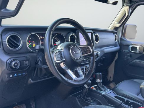 Used 2023 Jeep Wrangler Unlimited Sahara w/ Dual Top Group AWD/4WD image 25
