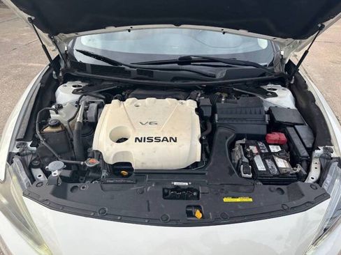 Used 2016 Nissan Maxima SR FWD image 3