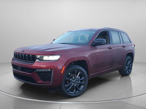 New 2026 Jeep Grand Cherokee Limited Reserve image 2
