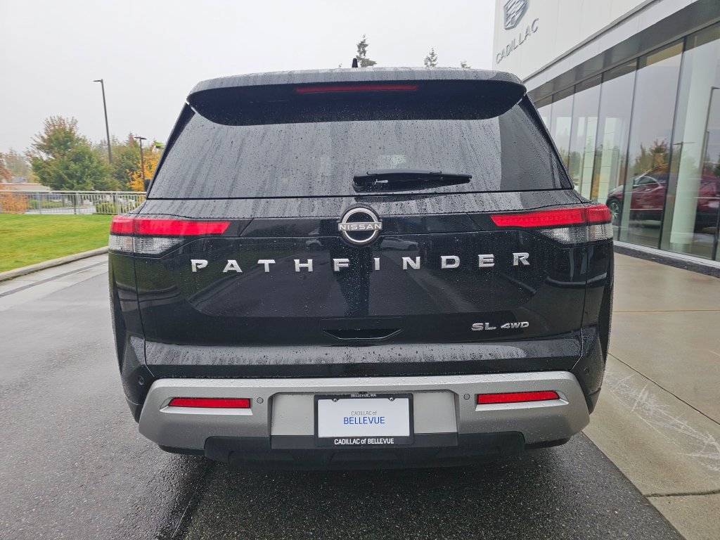 Used 2022 Nissan Pathfinder SL AWD/4WD image 6