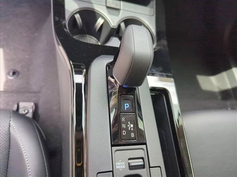 New 2026 Toyota Prius Plug-In Hybrid FWD image 16