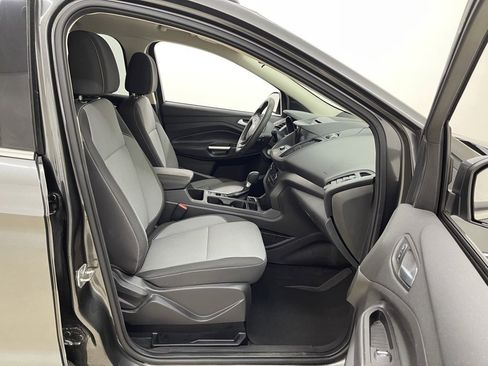 Used 2017 Ford Escape SE w/ Equipment Group 201A image 10