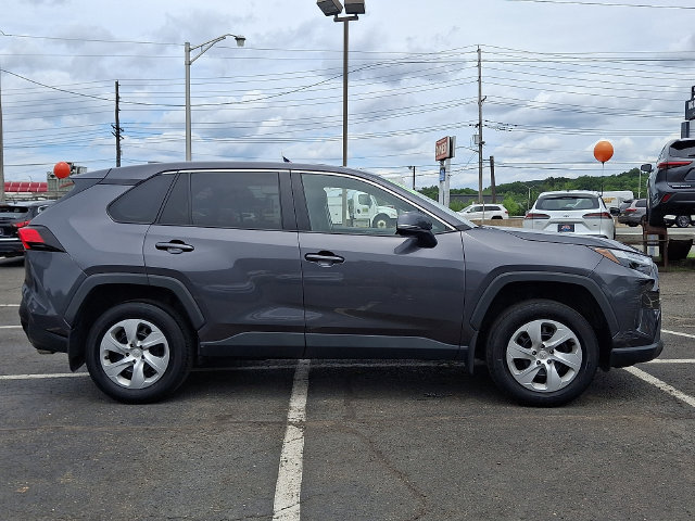 Used 2023 Toyota RAV4 LE AWD/4WD image 7