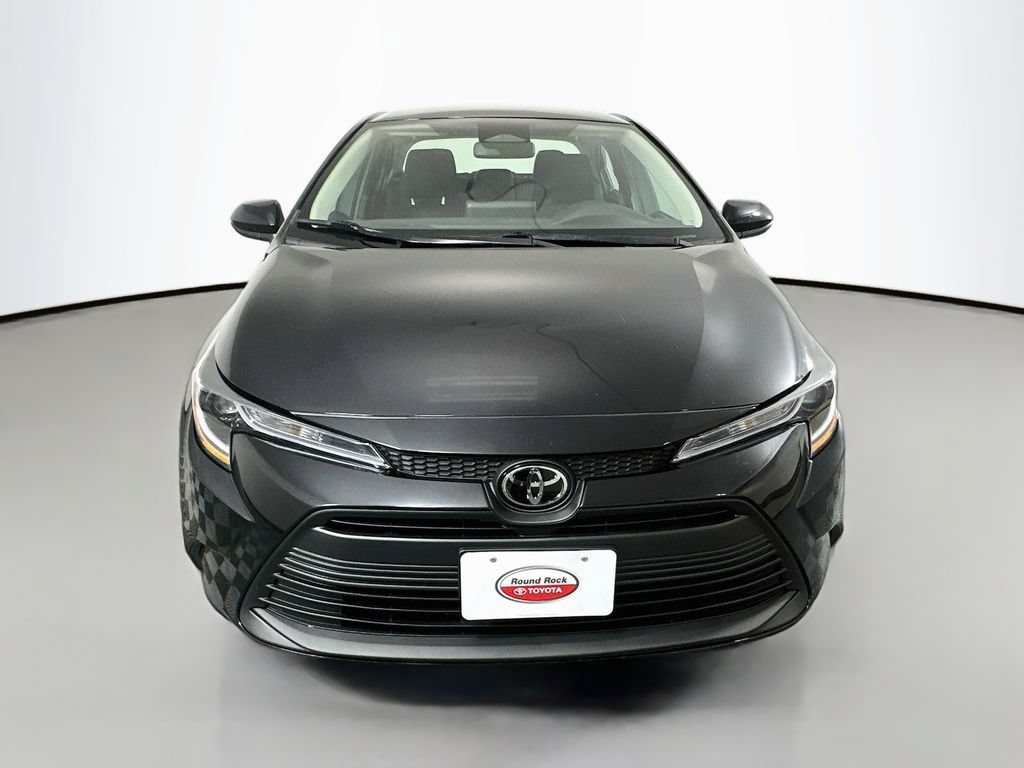 Certified 2025 Toyota Corolla LE FWD image 2