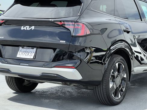 Used 2026 Kia Sportage SX image 8