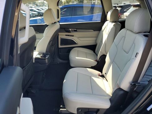 New 2025 Kia Telluride S image 16