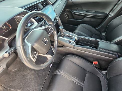 Used 2020 Honda Civic Sport image 13