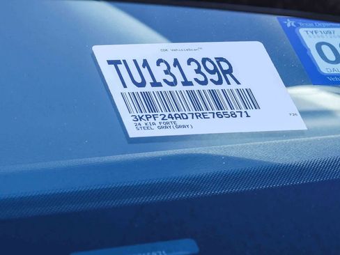 Used 2024 Kia Forte LXS FWD image 29